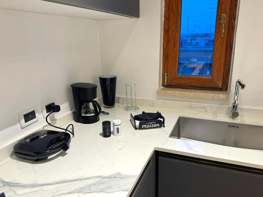 10 Min To Center Luxury Panoramic Penthouse Roma